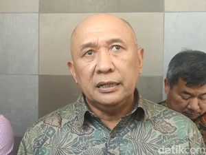 Menkop Teten Masduki Siap Carikan Persigar Garut Nahkoda Baru