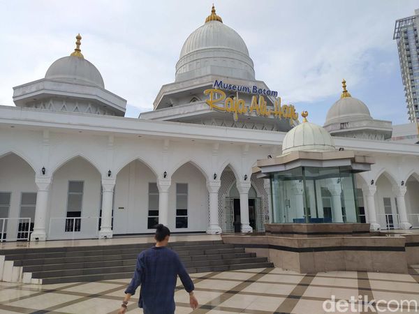 Melihat Koleksi Museum Raja Ali Haji Batam, Ada Barang BJ Habibie