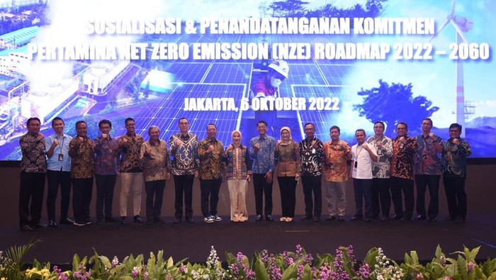 Direksi Pertamina Tandatangani Komitmen Target Nol Emisi Karbon