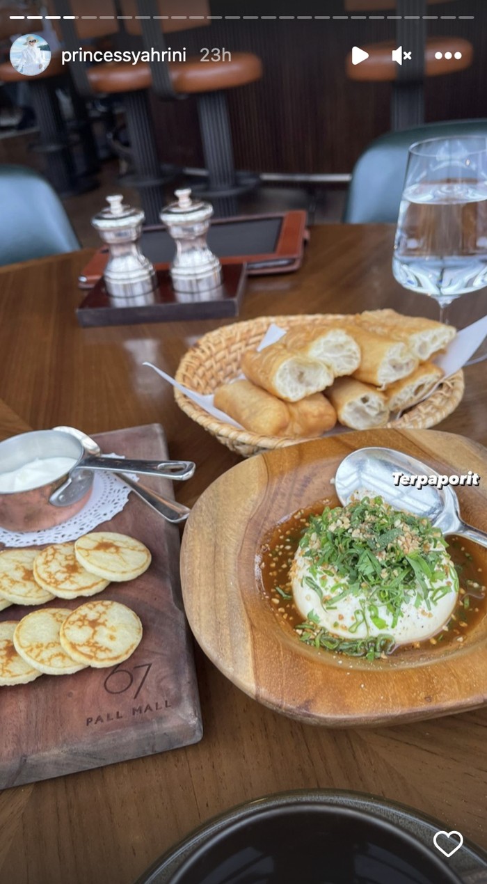 Syahrini dan Reino Barack Makan Mewah, Menunya Caviar hingga Foie Gras