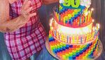 10 Potret Kece Selebgram Nenek 94 Tahun Saat Makan Enak