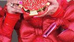 10 Potret Kece Selebgram Nenek 94 Tahun Saat Makan Enak
