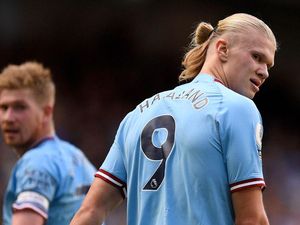 Aguero Tak Pernah Bikin Gol di Anfield, Bagaimana Haaland?
