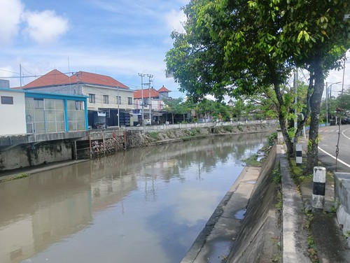 Kondisi Tukad Mati, Legian pasca banjir, Minggu (9/10/2022).