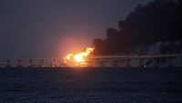 Lokasi ledakan terjadi di jembatan Kerch di wilayah Crimea. AP Photo.