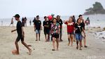 Menikmati Keindahan Pantai Weluan di Saumlaki