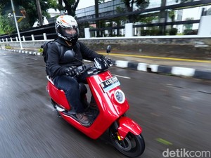 Tes Lengkap Motor Listrik NIU NQi Sport: Apa Benar Ini Solusi Harga BBM Mahal?