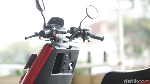 Motor listrik NIU NQi Sport 26