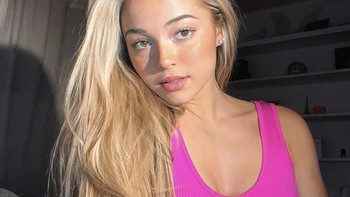 Akan tetapi sebagian besar adalah potret atau video mengenau kesehariannya. Foto: Instagram