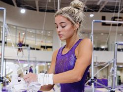 Olivia, Pesenam Kampus yang Cantik dan Paling Berpengaruh di Medsos