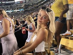 Olivia, Pesenam Kampus yang Cantik dan Paling Berpengaruh di Medsos