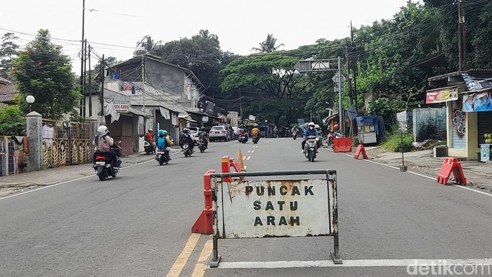 One way di Puncak Bogor (Sholihin/detikcom)