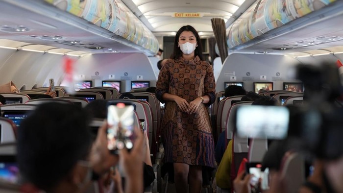 Pramugari Batik Air rayakan Hari Batik Nasional 2022