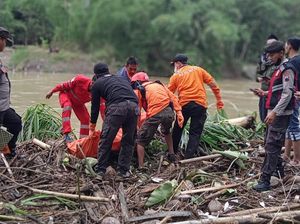 Kakek 70 Tahun Korban Hanyut Saat Banjir Kebumen Ditemukan Tewas