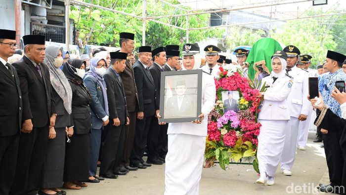 Sekda Sinjai Wafat