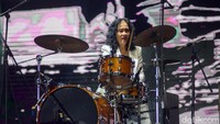 Grup musik rock legendaris Dara Puspita berhasil menghentak panggung Synchronize Fest 2022. (Foto: Grandyos Zafna/detikcom)