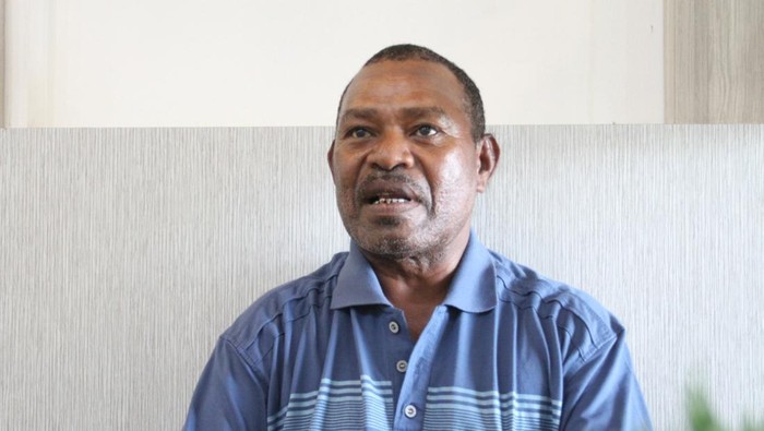 Tokoh masyarakat Suku Wally Papua, Rulche Wally