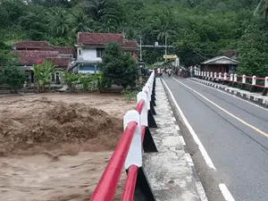 Puluhan Rumah Rusak Akibat Bencana di Jabar