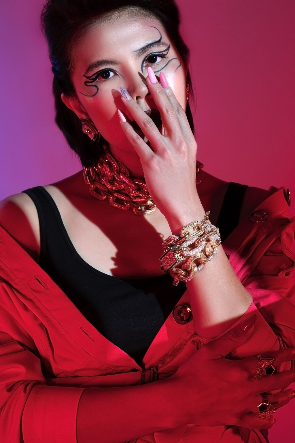 Aksi Greysia Polii di Pemotretan Caren Delano