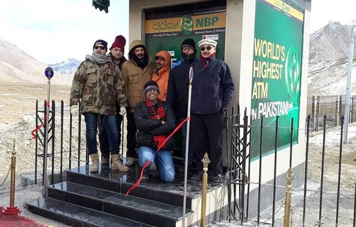 ATM tertinggi di dunia yang berada di perbatasn Pakistan-China
