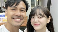Chicco, Kim dan Ahn Hyo akan menjadi brand ambassador produk Jelly Indonesia. Selain itu ketiganya akan beradau akting dalam sebuah serial bertema office romance. (Instagram)