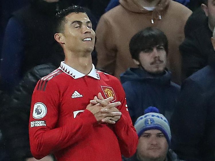 Foto Selebrasi Baru Cristiano Ronaldo Usai Cetak Gol ke-700