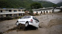 Banjir dan tanah longsor ini terjadi setelah hujan deras mengguyur wilayah Las Tejerias, Venezuela.