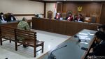 Ekspresi Eks Kadiv Waskita Karya Divonis 4 Tahun di Kasus Korupsi IPDN