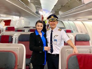 Fitri Carlina Soal Alasan Tetap Nyanyi-Ogah Spill Gaji Suami Pilot Maskapai Luar Negeri