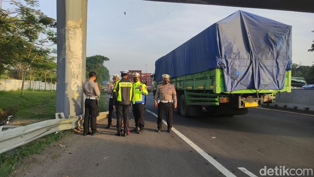 kecelakaan di tol porong