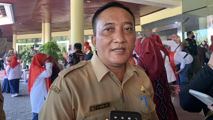 Kepala DLH Surabaya, Agus Hebi Djuniantoro
