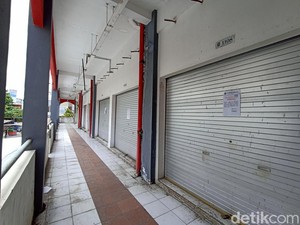 Puluhan Kios Pasar Legi Disegel gegara Tak Pernah Buka