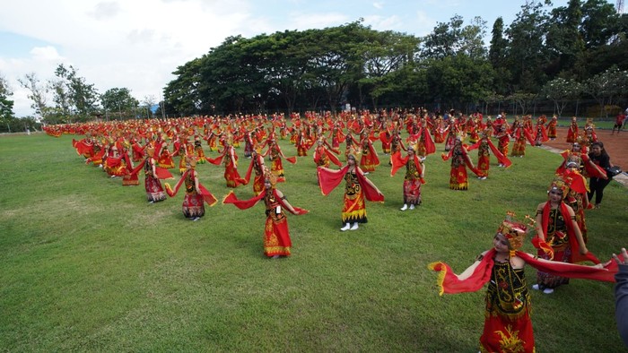 Lestarikan Budaya, Relawan Ganjar Gelar Festival Tari Gandrung