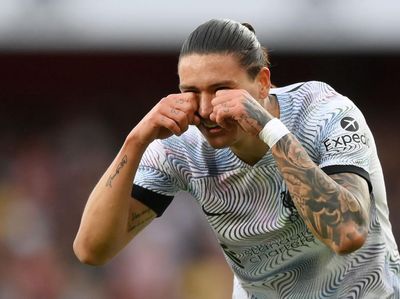 Liverpool: Bulan 10, Poin 10, Peringkat 10