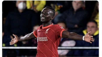 Kehilangan Sadio Mane tampaknya benar-benar berpengaruh bagi Liverpool. Foto: Twitter