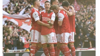 Akun resmi Arsenal langsung merayakan kemenangan atas Liverpool. We are Arsenal, Foto: Twitter
