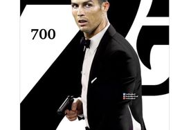 Full Senyum, Meme Ronaldo Cetak Rekor 700 Gol untuk Klub