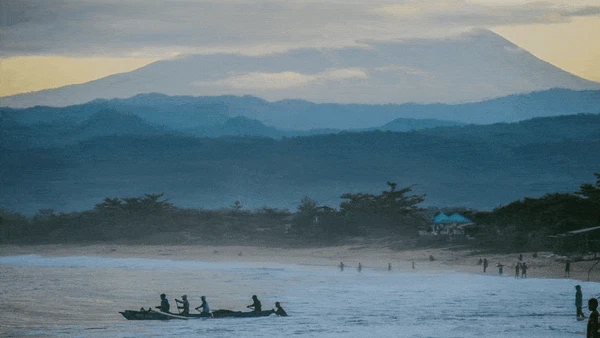 Menyusuri Pesona Tersembunyi di Selatan Jawa Barat