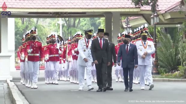 Pelantikan Gubernur dan Wagub D.I.Y dan Kepala LKPP Masa Jabatan Tahun 2022-2027. (Tangkapan layar Youtube Setpres RI)