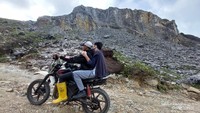 Ojek Gunung Papandayan