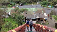 Menara pandang view gunung Papandayan