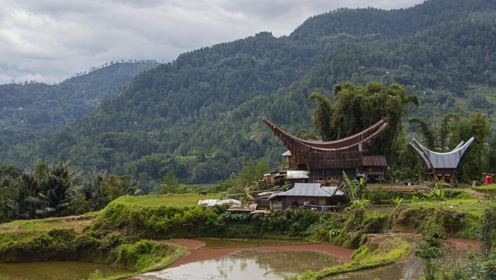 Tampak perkampungan Lembang tempat ritual Manene di Lembang Ampang Batu, Kabupaten Toraja Utara, Sulawesi Selatan.