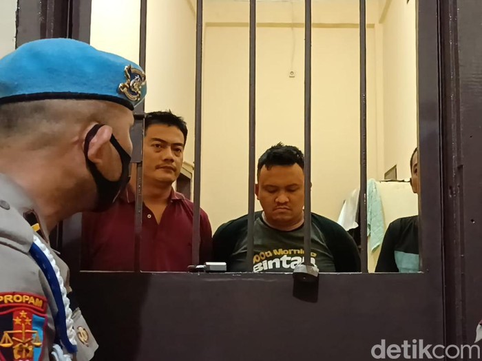3 polisi ditahan kasus pencurian dan perampasan sepeda motor milik warga di Polrestabes Medan. (Foto: Istimewa)