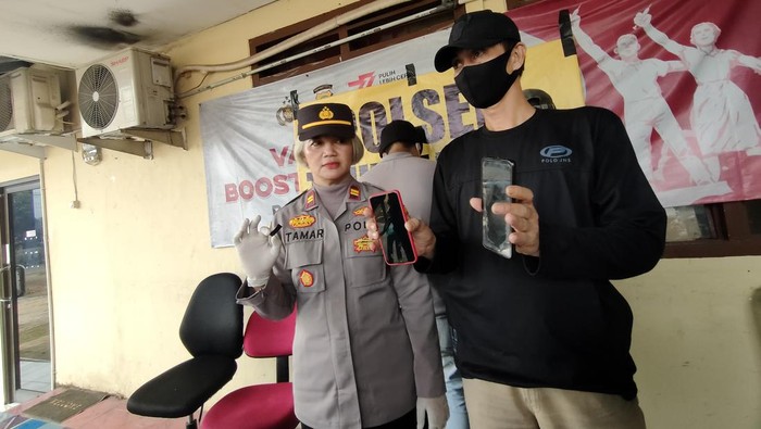 Polisi tangkap 2 pengedar sabu.