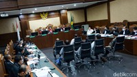 Sidang mengagendakan pemanggilan 8 orang saksi. 