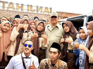 Demi Bojong Koneng Maju, Prabowo Ajak Kadesnya ke Dusun di Jateng