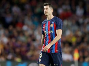 Keran Gol Robert Lewandowski Mampet, Xavi Kalem