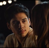 Maxime sendiri sudah mulai merintis kariernya di dunia akting sejak tahun 2010. Memiliki paras tampan dan penampilan yang memukau, tak heran jika Maxime dengan cepat berhasil mencuri atensi. Namanya sendiri semakin dikenal usai dirinya sempat menjalin kasih dengan Prilly Latuconsina. Foto: Instagram/@tickettoparadise