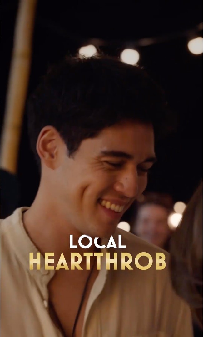 Dalam film diceritakan jika karakter yang diperankan oleh Maxime akan menikah dengan Lily, anak Georgia Cotton (Julia Roberts) dan David Cotton (George Clooney). Film tersebut telah ditayangkan di bioskop Indonesia sejak 30 September 2022. Foto: Instagram/@tickettoparadise