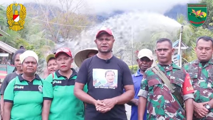 Warga Kampung Sereh, Distrik Sentani, Jayapura, Papua.